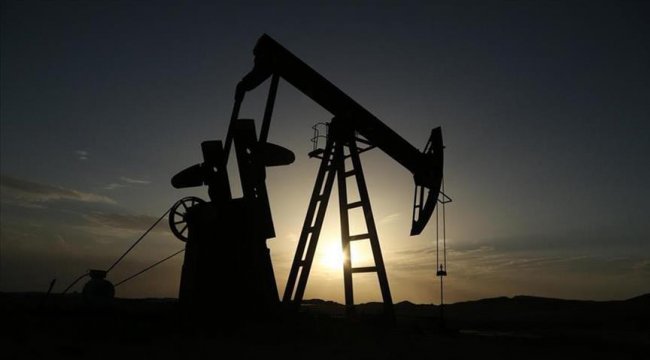 WSJ: ABD, Hafter'e 'petrol yaptırımı' uygulayabilir