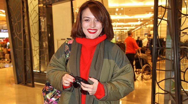 Ezgi Mola: O kadar eğleniyoruz ki...