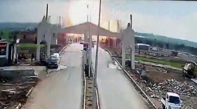 Çobanbey Gümrük Kapısı'nın karşısında patlama!