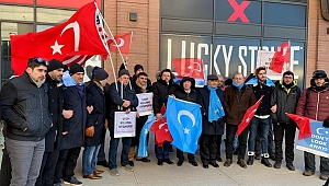 New York'ta Uygur Protestosu