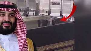 Prens Selman Kabe'nin çatısına çıktı