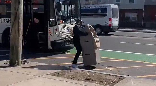 ATM'yi Otobüse Koymak İsteyince...