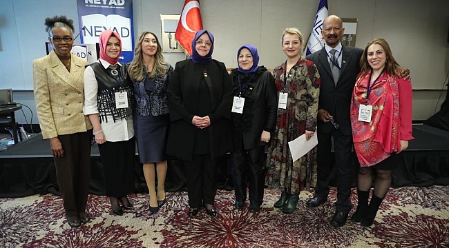 Bakan Zehra Zümrüt Selçuk NEYAD Panelinde