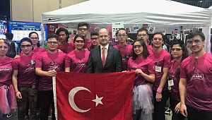 Liseli Türkler Florida Robotics Turnuvasında