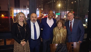 Brooklyn Belediye Başkanı Adams Türklerle Buluştu