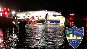 Florida'da Uçak Nehre Uçtu