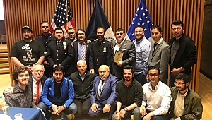 ABD Polisinden Kulakların Pasını Silen Kur'an Tilaveti
