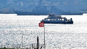 ABD'nin Savaş Gemisi Karadeniz'de...