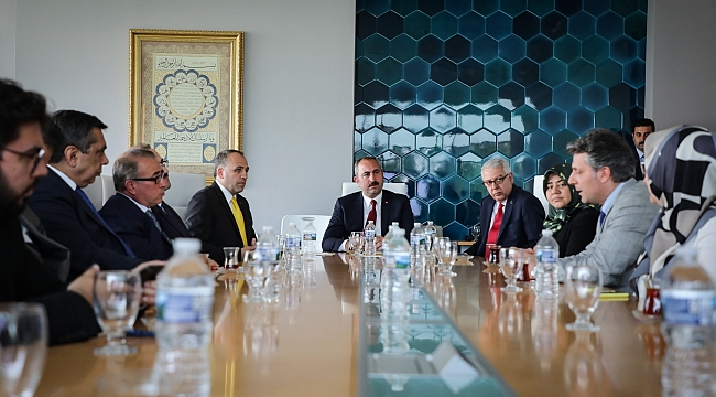 Bakan Gül Maryland Diyanet Center'da