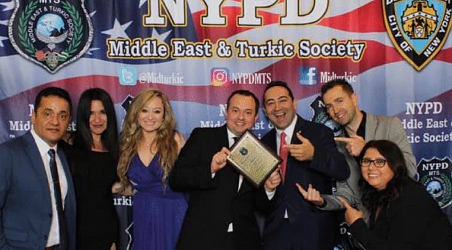 New York Polisinden Ali Çınar'a Ödül