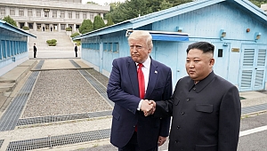Trump Kuzey Kore Sınırına Geçti