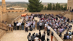 Süryaniler kutsal Gün İçin Midyat'a Akın Etti