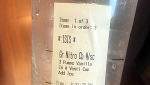Starbucks Aziz ismi kahve bardağına ISIS yazdı
