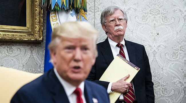 Trump Bolton'u Görevden Aldı