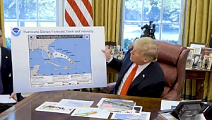 Trump Kasırga Haritasını Karıştırınca...