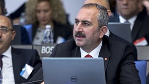 Abdülhamit Gül: Halkbank dosyası Hukuki Değil