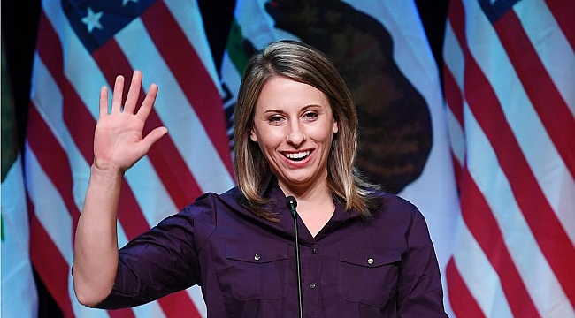 Katie Hill görevinden istifa etti