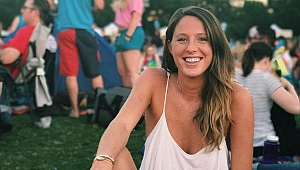 Texas'ta Bikinili fotoğrafıyla işe alınmadı