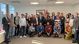 Türk Öğrenciler New York Konsolosluğunda