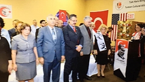 Amerikalı Türkler Atatürk'ü Staten Island'ta andı