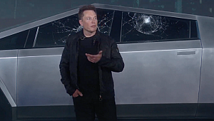 Tesla'nın Kırılmaz Denilen Camını Kırdılar
