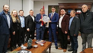 Amerika'daki Karadenizlilerden Konsolosa Ziyaret