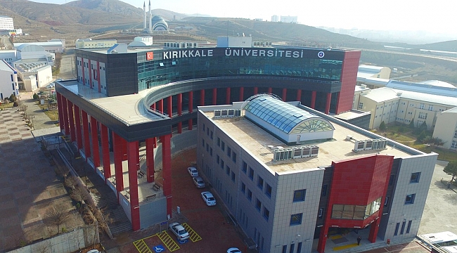 Üniversitede İstiklal Marşını Arapça Okudular