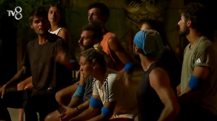 Survivor'da eleme adayı kim oldu? Gönüllüler takım