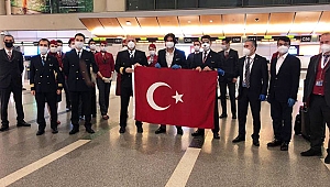 990 Türk Amerika'dan Tahliye Edildi