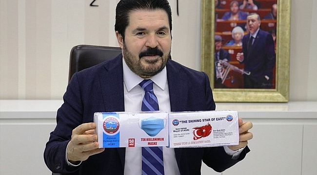 Ağrı'dan  New York a bedava maske