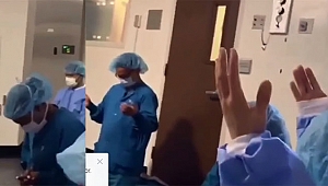 Amerikalılar Corona'ya Karşı Dua Ediyor