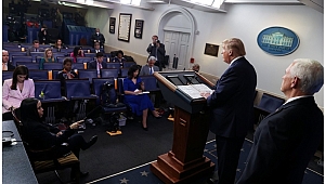 Trump gazetecilere trip attı