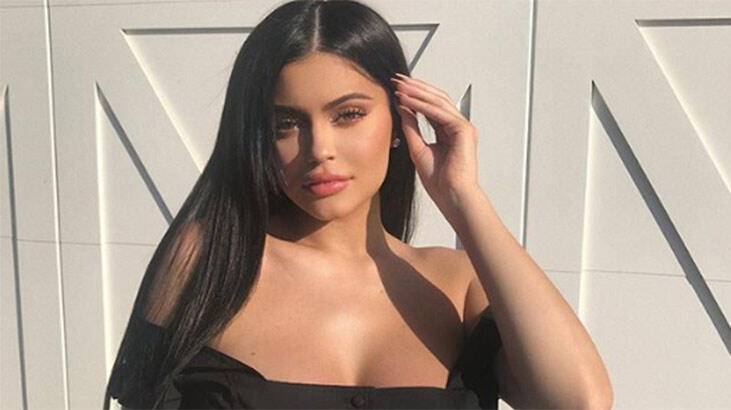 Kylie Jenner dünyayı kandırdı!
