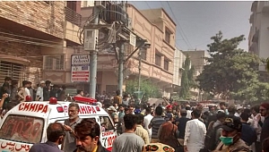 Pakistan da yolcu uçağı düştü