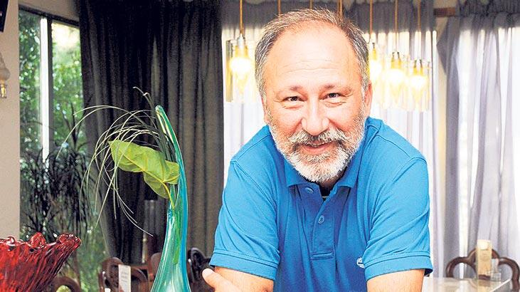 ‘Annem meddah gibiydi’