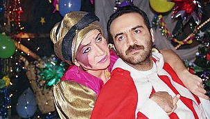 90'lı Yılları Şekillendiren Bir Demet Tiyatro