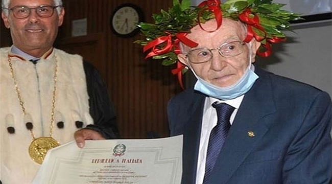 96 Yaşında Üniversite'den Mezun Oldu...