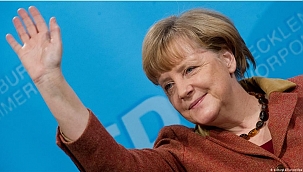 Alman Başbakan Merkel Siyasete Veda Ediyor