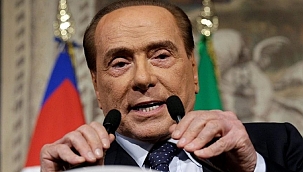 Berlusconi Corona'ya Yakalandı