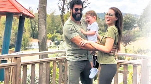Neşeli  aile
