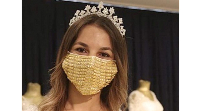 Gelinler İçin Altın İşlemeli Maske