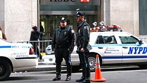 NYPD'deki Bir Polise Ajanlık Suçlaması