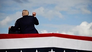 Trump Biden’ın Engeliyle Dalga Geçti