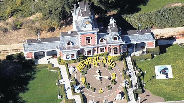 Neverland satıldı