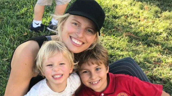 Karolina Kurkova hamile olduğunu duyurdu
