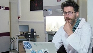 Kovid-19 Aşı Çalışmalarını Sürdüren Doktor Öldü