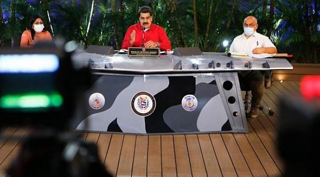 Maduro, Canlı Yayında Telefon Numarasını Paylaştı