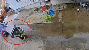NY'ta, İtfaiyecinin Başına Klima Düştü