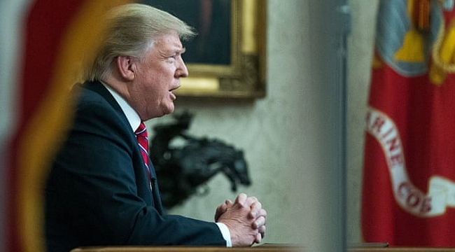Trump'ın Görevden Alınması İçin Azil Metni Yazıldı