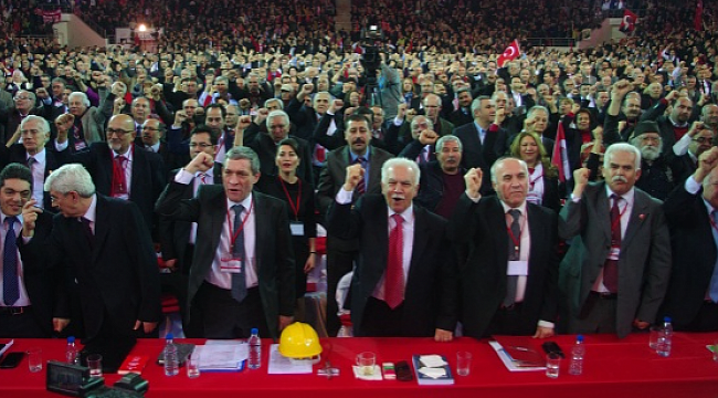 Vatan Partisinden 108 Kişi İstifa Etti